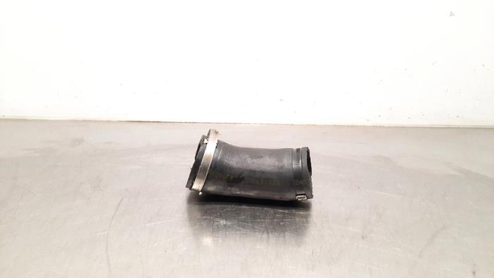 Gebrauchte Intercooler Schlauch Volkswagen Golf VII (AUA) 2.0 R 4Motion 16V Preis € 18,15 Mit Mehrwertsteuer angeboten von Autohandel Didier