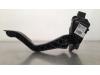 Accelerator pedal from a Peugeot 208 I (CA/CC/CK/CL), 2012 / 2019 1.5 BlueHDi 100, Hatchback, Diesel, 1.499cc, 75kW (102pk), FWD, DV5RD; YHY, 2018-05 / 2019-12, CAYHY; CCYHY 2019