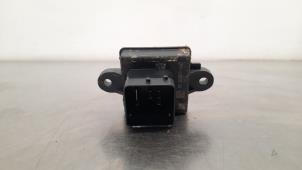 Used Glow plug relay Ford Transit 2.0 TDCi 16V Eco Blue 130 Price € 30,25 Inclusive VAT offered by Autohandel Didier