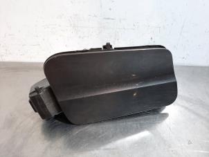 Used Tank cap cover Peugeot 5008 II (M4/MC/MJ/MR) 1.5 BlueHDi 130 Price € 42,35 Inclusive VAT offered by Autohandel Didier
