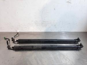 Used Set of gas struts for boot Peugeot 5008 II (M4/MC/MJ/MR) 1.5 BlueHDi 130 Price € 260,15 Inclusive VAT offered by Autohandel Didier
