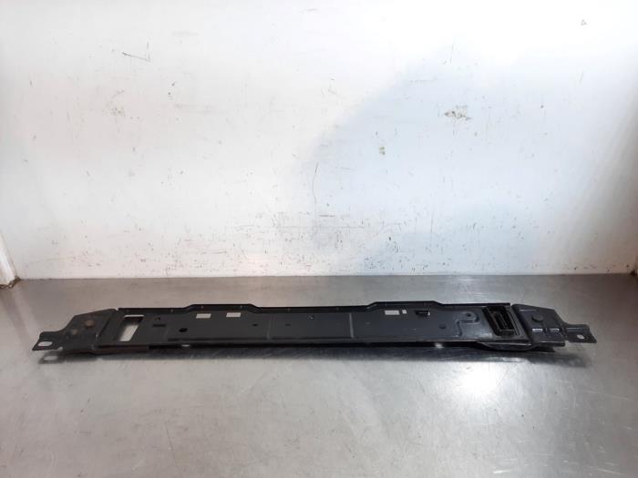 Gebrauchte Radiatorbalken Peugeot 5008 II (M4/MC/MJ/MR) 1.5 BlueHDi 130 Preis € 48,40 Mit Mehrwertsteuer angeboten von Autohandel Didier