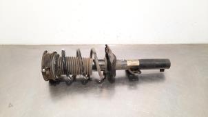 Used Fronts shock absorber, left Seat Arona (KJX) 1.0 TSI 12V Price € 127,05 Inclusive VAT offered by Autohandel Didier
