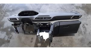 Used Dashboard Peugeot 5008 II (M4/MC/MJ/MR) 1.2 12V e-THP PureTech 130 Price € 1.331,00 Inclusive VAT offered by Autohandel Didier