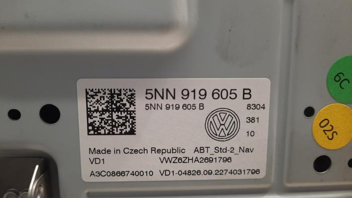 Affichage navigation d'un Volkswagen T-Roc 1.0 TSI 12V 2023
