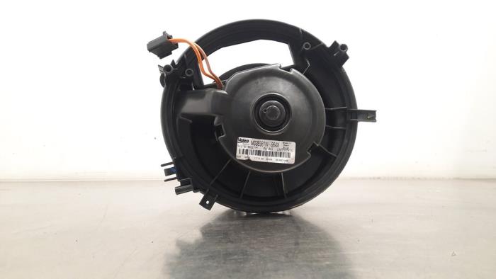 Heating and ventilation fan motor from a Volkswagen T-Roc 1.0 TSI 12V 2023