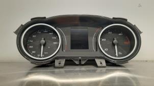 Używane Licznik kilometrów KM Iveco New Daily VI 33S16, 35C16, 35S16 Cena na żądanie oferowane przez Autohandel Didier