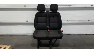 Używane Fotel prawy Peugeot Boxer (U9) 2.2 Blue HDi 140 Cena € 193,60 Z VAT oferowane przez Autohandel Didier