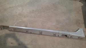Used Door sill left Audi A6 Avant (C7) 3.0 TDI V6 24V biturbo Quattro Price € 127,05 Inclusive VAT offered by Autohandel Didier