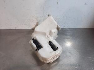 Used Front windscreen washer reservoir Audi A3 Limousine (8VS/8VM) 1.6 TDI Ultra 16V Price € 36,30 Inclusive VAT offered by Autohandel Didier