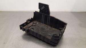 Used Battery box Peugeot 208 II (UB/UH/UP) 1.2 Vti 12V PureTech 75 Price € 24,20 Inclusive VAT offered by Autohandel Didier