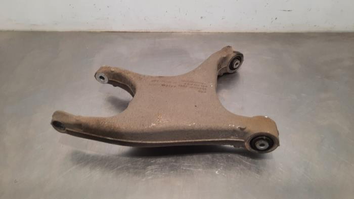 Rear wishbone, right from a Audi A6 Avant (C7) 3.0 TDI V6 24V biturbo Quattro 2015