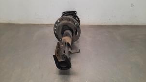 Used Fronts shock absorber, left Peugeot 208 II (UB/UH/UP) 1.2 Vti 12V PureTech 75 Price € 127,05 Inclusive VAT offered by Autohandel Didier