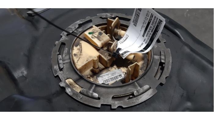 Bomba eléctrica de combustible de un Mercedes-Benz GLA (156.9) 2.2 200 CDI, d 16V 2015