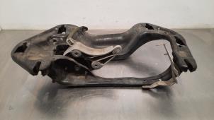 Used Gearbox mount BMW X5 (F15) sDrive 25d 2.0 Price € 66,55 Inclusive VAT offered by Autohandel Didier