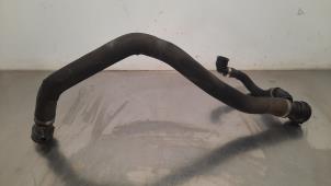 Used Radiator hose BMW X5 (F15) sDrive 25d 2.0 Price € 42,35 Inclusive VAT offered by Autohandel Didier