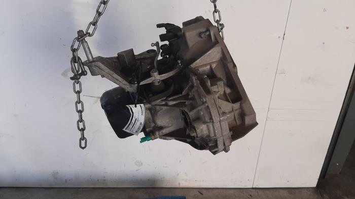 Getriebe van een Renault Twingo III (AH) 1.0 SCe 75 12V 2019