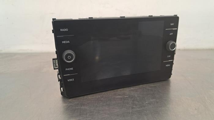 Navigation display from a Volkswagen Polo VI (AW1) 2.0 GTI Turbo 16V 2022