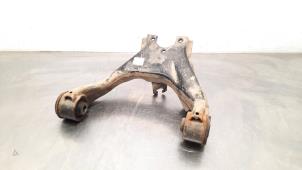 Used Front wishbone, right Mitsubishi L-200 2.5 DI-D 4x4 Price on request offered by Autohandel Didier
