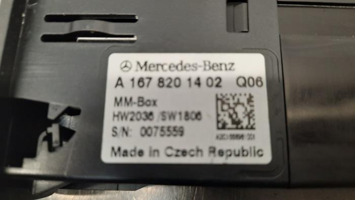 AUX / USB connection from a Mercedes-Benz GLE (V167) 350de 2.0 Turbo 16V 4-Matic 2022