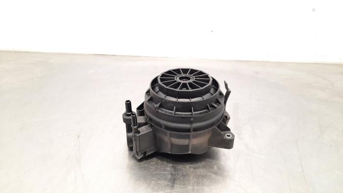 Begagnade Bränslefilter Mercedes GLE (V167) 350de 2.0 Turbo 16V 4-Matic Pris € 42,35 Inklusive moms erbjuds av Autohandel Didier