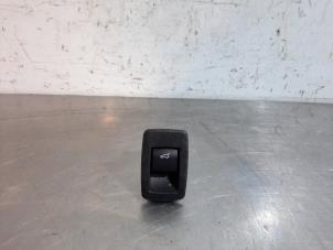 Used Tailgate switch BMW X1 (F48) sDrive 18d 2.0 16V Price on request offered by Autohandel Didier