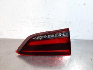 Used Taillight, left BMW X1 (F48) sDrive 18d 2.0 16V Price € 127,05 Inclusive VAT offered by Autohandel Didier