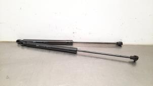 Used Set of tailgate gas struts Peugeot 208 II (UB/UH/UP) 1.5 BlueHDi 100 Price € 54,45 Inclusive VAT offered by Autohandel Didier