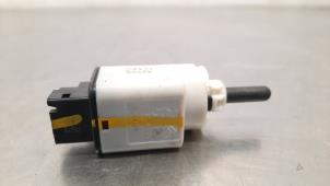 Used Tank flap lock motor Peugeot 208 II (UB/UH/UP) 1.5 BlueHDi 100 Price € 18,15 Inclusive VAT offered by Autohandel Didier