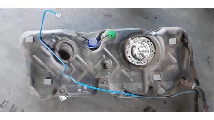 Begagnade Tank Mini Mini (F56) 1.5 12V Cooper Pris € 133,10 Inklusive moms erbjuds av Autohandel Didier