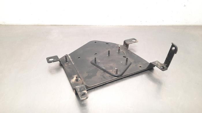 Abdeckblech Motor van een Renault Captur II (RJB) 1.5 Blue dCi 95 2021
