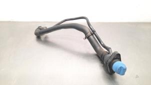 Used Filler pipe adblue tank Renault Captur II (RJB) Price € 66,55 Inclusive VAT offered by Autohandel Didier