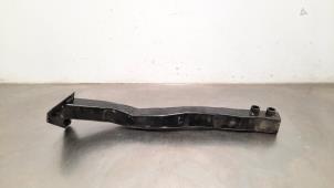 Used Front part support Renault Clio V (RJAB) 1.6 E-Tech 140 16V Price € 60,50 Inclusive VAT offered by Autohandel Didier