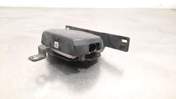 ACC sensor (distance) from a BMW 5 serie Touring (G31) 530e xDrive 2.0 Turbo 16V 2022