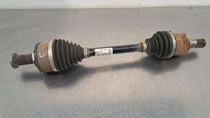 Used Front drive shaft, left Volvo V60 II (ZW) 2.0 B5 16V Mild Hybrid Geartronic Price € 387,20 Inclusive VAT offered by Autohandel Didier
