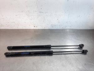 Used Set of gas struts for boot MG ZS Price € 30,25 Inclusive VAT offered by Autohandel Didier