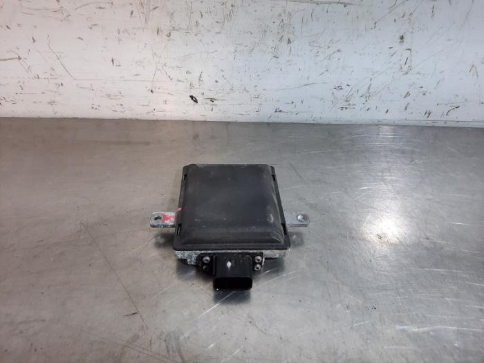 Begagnade Dödvinkelsensor MG ZS EV Standard Range 50 kWh Pris € 60,50 Inklusive moms erbjuds av Autohandel Didier