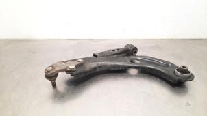 Used Front wishbone, left Peugeot 5008 II (M4/MC/MJ/MR) 1.2 12V e-THP PureTech 130 Price € 48,40 Inclusive VAT offered by Autohandel Didier