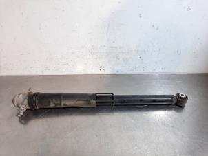 Used Rear shock absorber, left Skoda Scala 1.6 TDI Price € 54,45 Inclusive VAT offered by Autohandel Didier