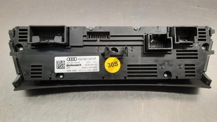 Panel sterowania klimatyzacji z Audi A6 (C7) 3.0 TDI V6 24V Quattro 2014