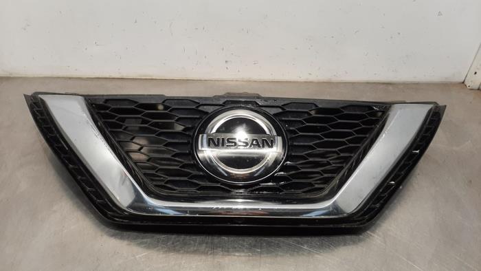 Używane Grill Nissan Qashqai (J11) 1.5 dCi 115 Cena € 133,10 Z VAT oferowane przez Autohandel Didier