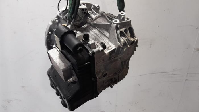 Gearbox from a Mercedes-Benz B (W247) 2.0 B-200d 2022