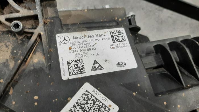 Bloc avant complète d'un Mercedes-Benz B (W247) 2.0 B-200d 2022