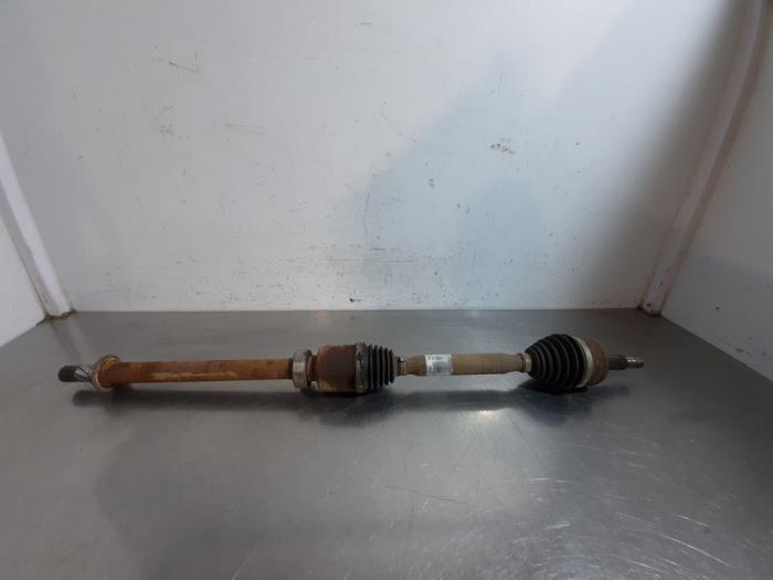 Front drive shaft, right from a Renault Captur (2R) 1.2 TCE 16V EDC 2017