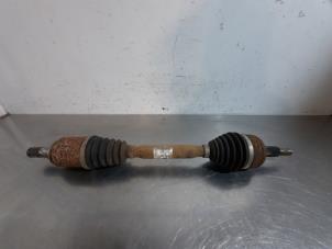 Used Front drive shaft, left Renault Captur (2R) 1.2 TCE 16V EDC Price € 127,05 Inclusive VAT offered by Autohandel Didier