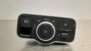 Used Light switch Mercedes B (W247) 2.0 B-200d Price € 36,30 Inclusive VAT offered by Autohandel Didier
