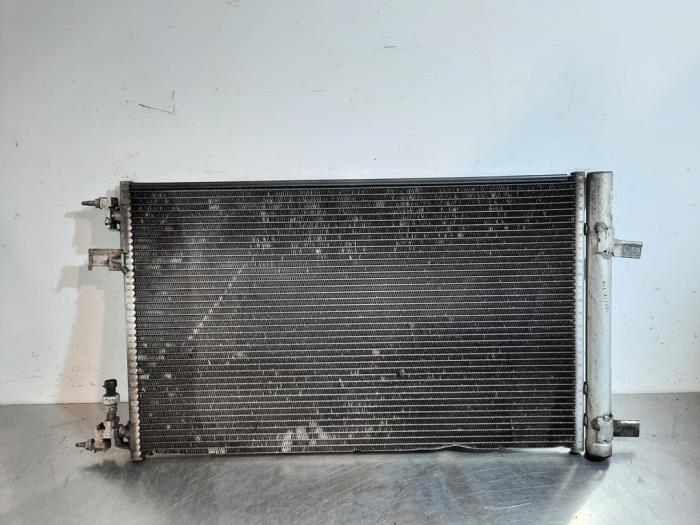 Air conditioning condenser from a Opel Zafira Tourer (P12) 1.6 CDTI 16V ecoFLEX 136 2014