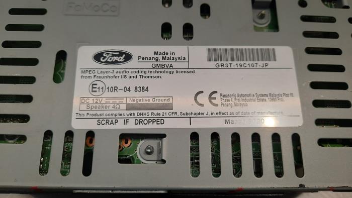 Radio module from a Ford (USA) Mustang VI Convertible 2.3 EcoBoost 16V 2021