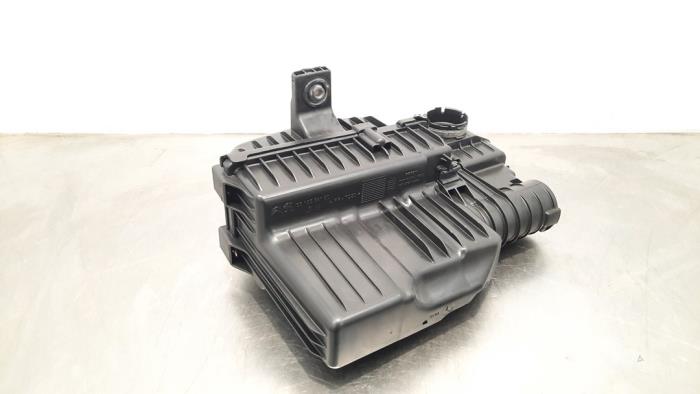 Begagnade Luftfilterhus Opel Corsa F (UB/UH/UP) 1.2 12V 75 Pris € 42,35 Inklusive moms erbjuds av Autohandel Didier