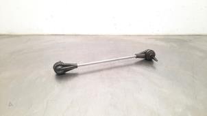 Used Anti-roll bar guide Opel Corsa F (UB/UH/UP) 1.2 12V 75 Price € 18,15 Inclusive VAT offered by Autohandel Didier